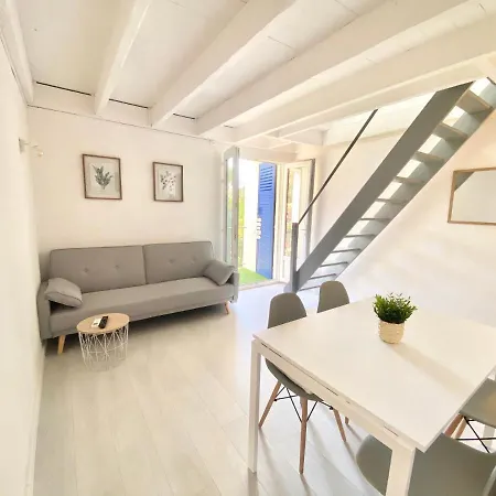 Apartment A 150 M De La *